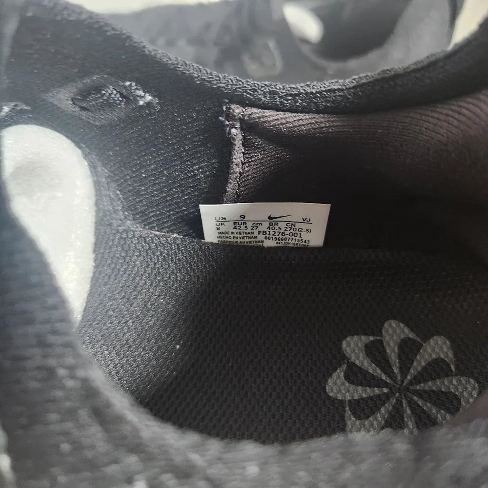 Nike Black Athletic Shoes with Sleek Design